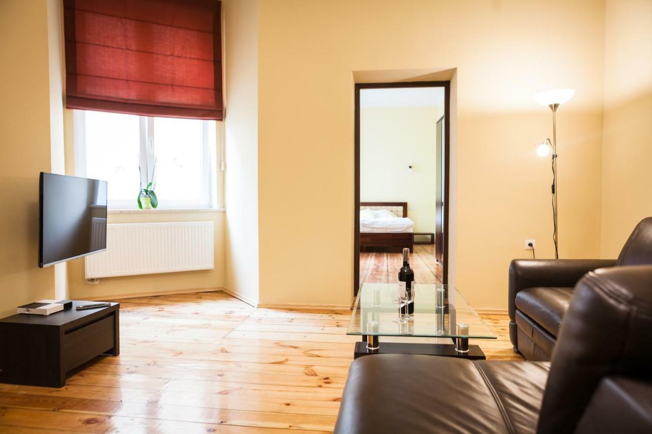 Czar Garbar Apartman Poznań Kültér fotó